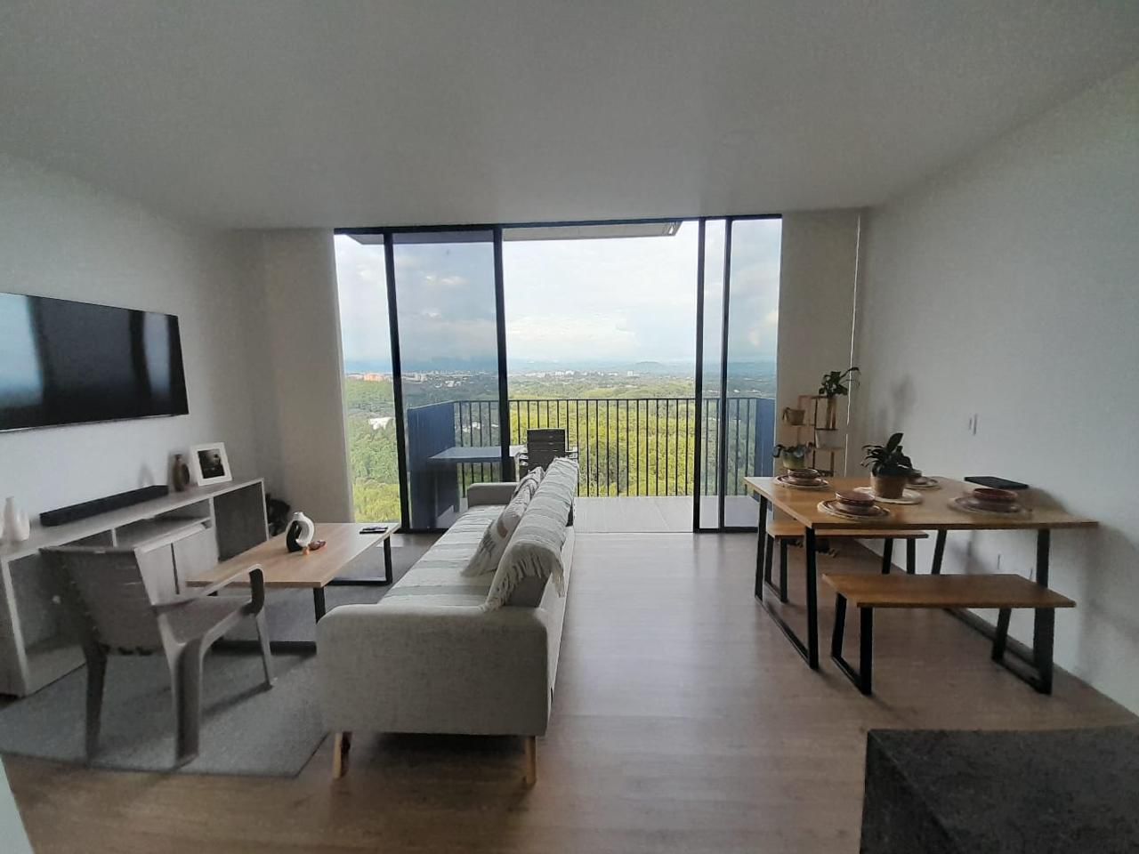 Apartamento en arriendo o venta Risaralda Pereira Cd Perla Del Otun 83 m2 Habitaciones 2 Baños 3 Garajes 1 Precio venta $600000000 Precio arriendo $2900000