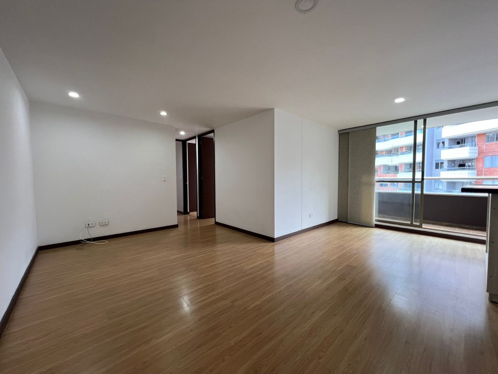 Apartamento en arriendo Antioquia Envigado El Esmeraldal 90 m2 Habitaciones 3 Baños 2 Garajes 1 Precio $3850000
