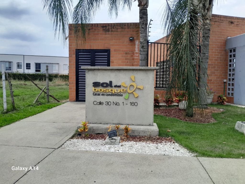 Casa en arriendo Valle Del Cauca Jamundí Cr Sol Del Campo 104 m2 Habitaciones 3 Baños 3 Garajes 1 Precio $2100000