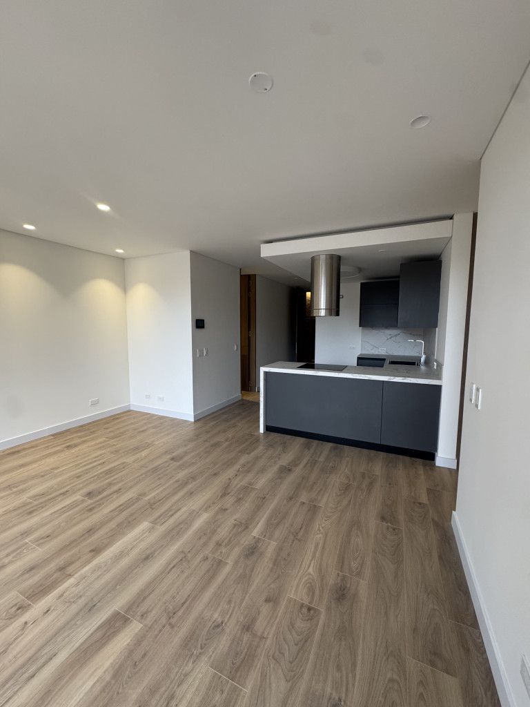 Apartamento en arriendo Cundinamarca Bogotá Las Nieves 93 m2 Habitaciones 2 Baños 3 Garajes 2 Precio $8798411