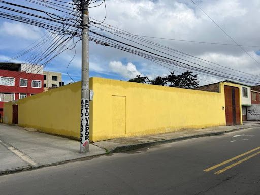 Lote en venta Cundinamarca Bogotá La Primavera 485 m2 Habitaciones 0 Baños 0 Garajes 0 Precio $1950000000