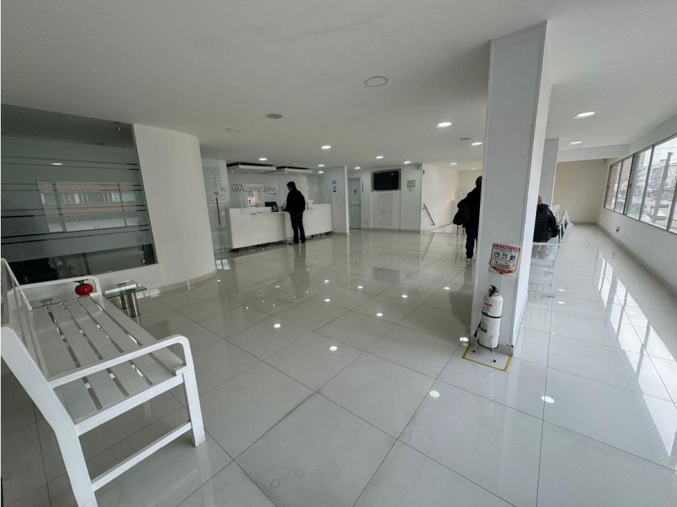 Local en venta Cundinamarca Bogotá Emaus 267 m2 Habitaciones 0 Baños 3 Garajes 4 Precio $2000000000