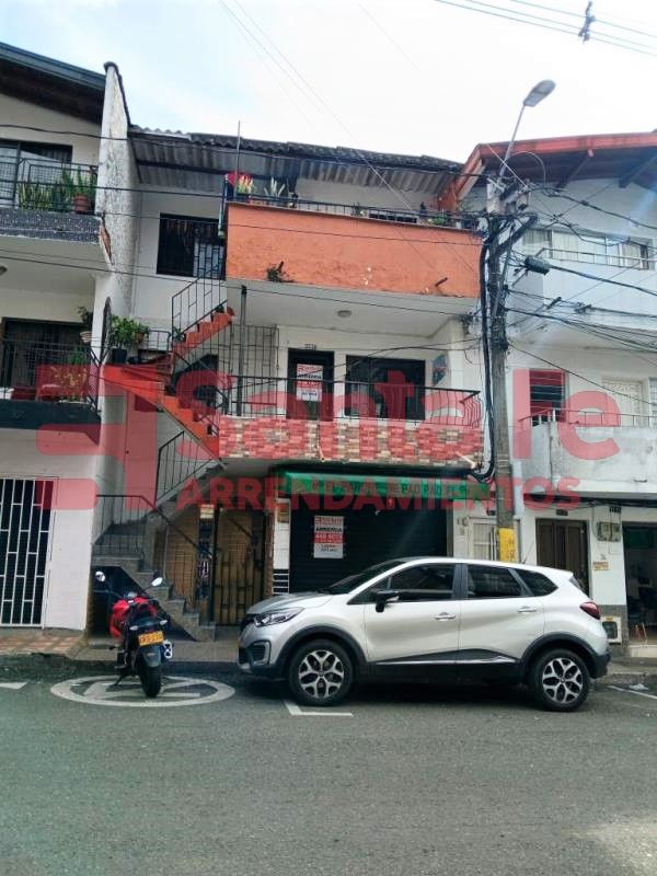 Casa en arriendo Antioquia Itagüí Centro 140 m2 Habitaciones 6 Baños 3 Garajes 0 Precio $3000000
