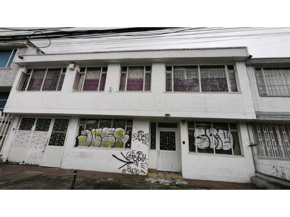 Casa en venta Cundinamarca Bogotá El Encanto 468 m2 Habitaciones 12 Baños 5 Garajes 3 Precio $1700000000