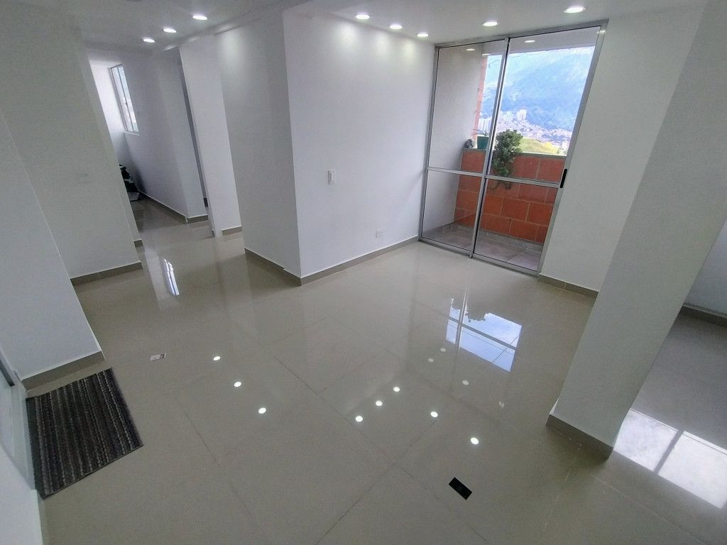 Apartamento en venta Antioquia Bello Urbanización Serramonte 50 m2 Habitaciones 3 Baños 1 Garajes 0 Precio $250000000