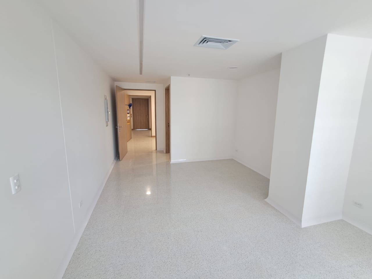 Consultorio en arriendo Antioquia Medellín Simesa 38 m2 Habitaciones 0 Baños 1 Garajes 1 Precio $4500000