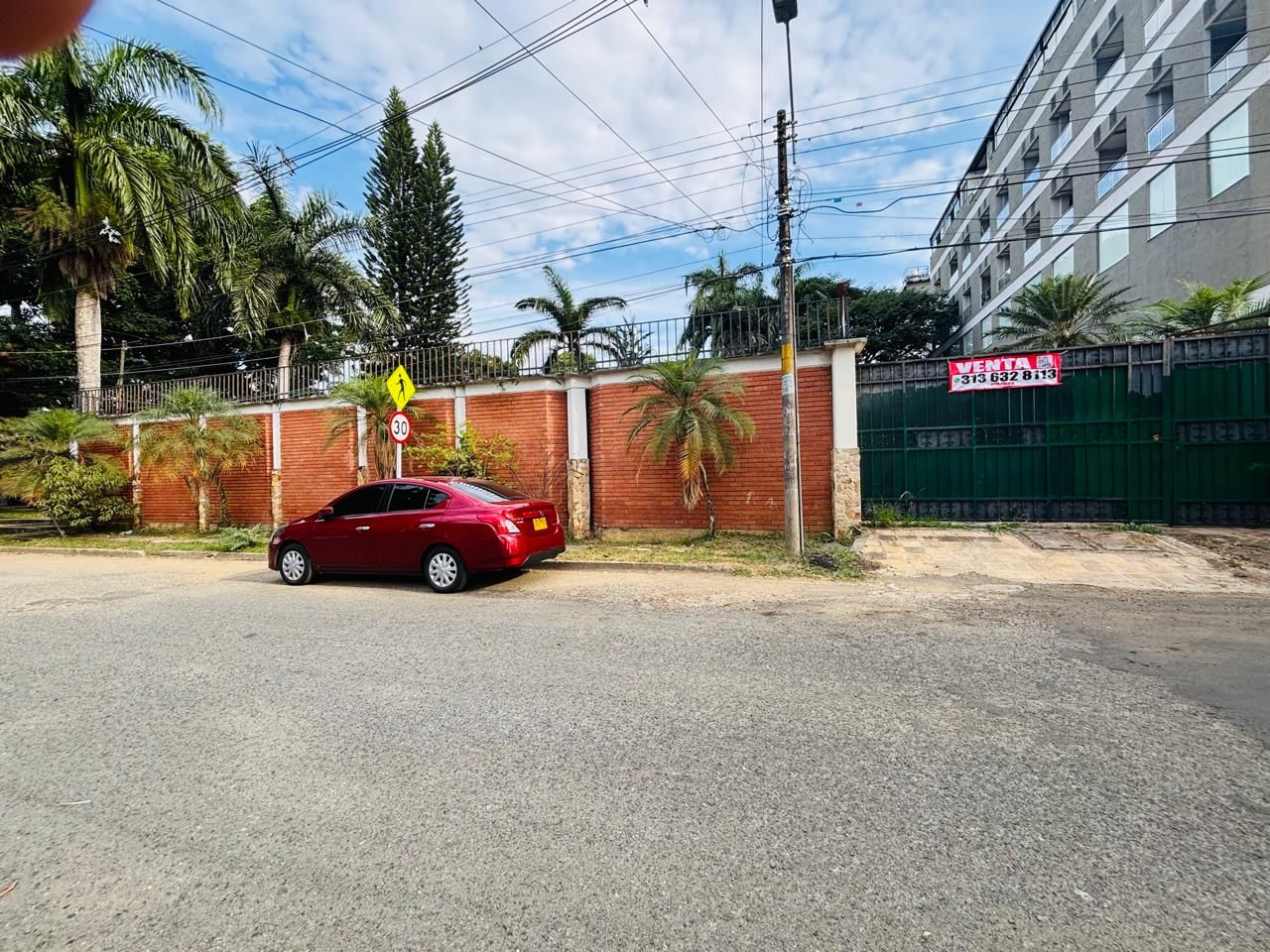 Lote en venta Valle Del Cauca Cali Urbanización Ciudad Jardín 0 m2 Habitaciones 0 Baños 0 Garajes 0 Precio $5300000000