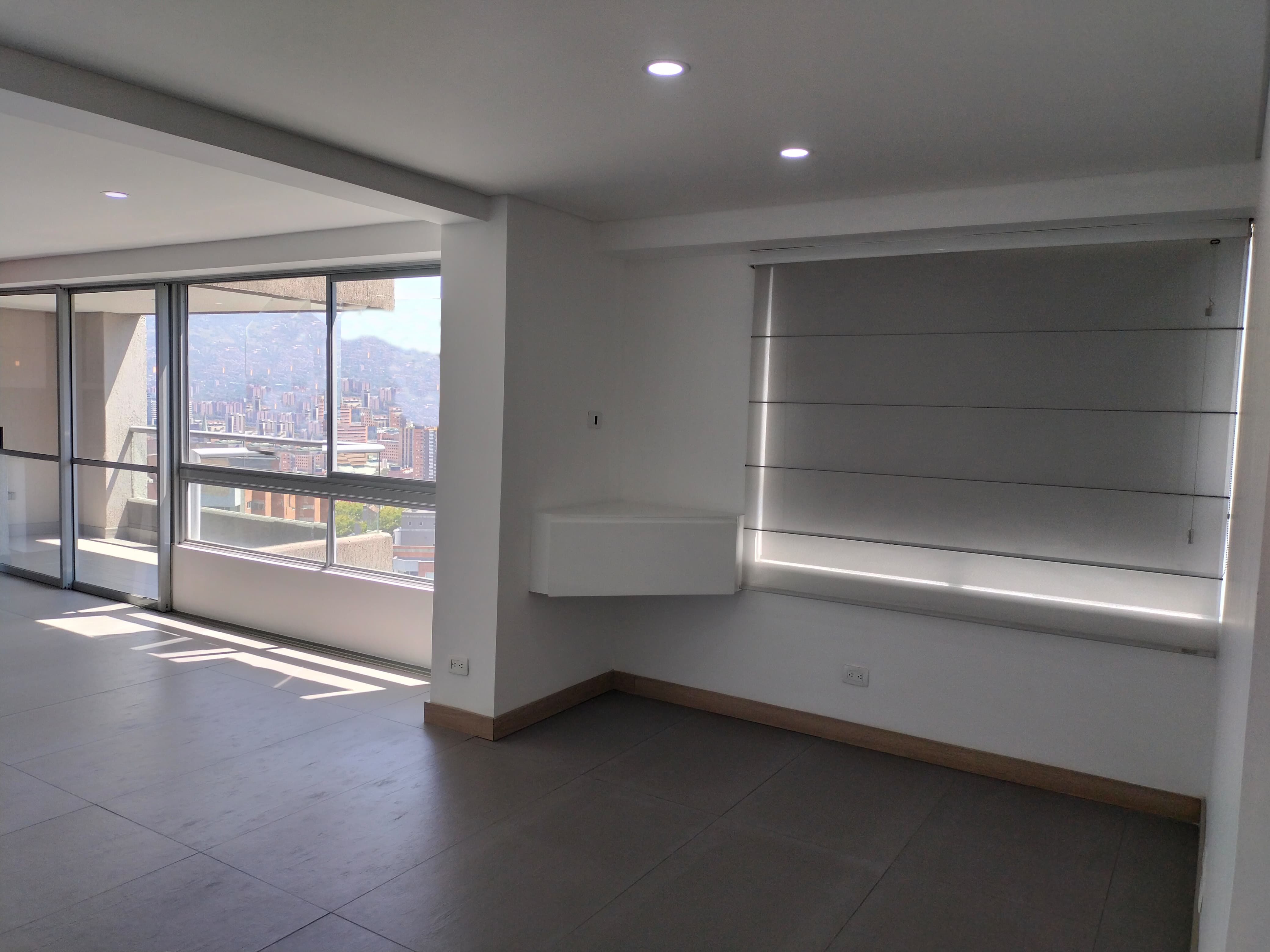 Apartamento en arriendo Antioquia Medellín San Diego 86 m2 Habitaciones 2 Baños 2 Garajes 1 Precio $4700000