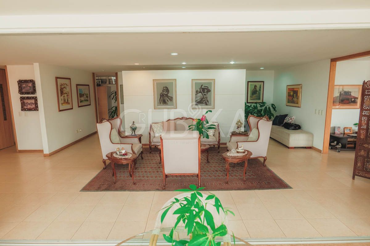 Apartamento en venta Valle Del Cauca Cali Bellavista 220 m2 Habitaciones 2 Baños 3 Garajes 4 Precio $860000000