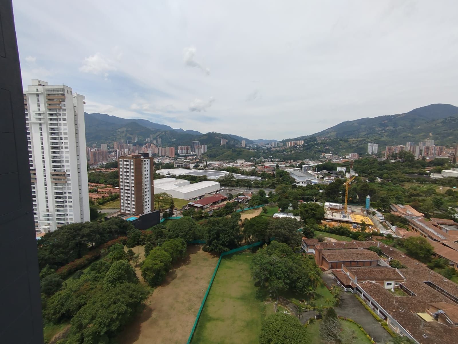 Apartamento en arriendo Antioquia Itagüí Cr Rivera De Suramerica 80 m2 Habitaciones 3 Baños 2 Garajes 0 Precio $2400000