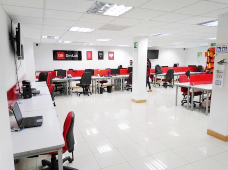 Oficina en arriendo Atlántico Barranquilla El Prado 160 m2 Habitaciones 0 Baños 2 Garajes 2 Precio $7979000