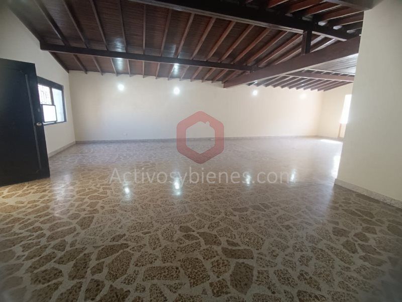 Bodega en arriendo Antioquia Medellín Estadio 150 m2 Habitaciones 0 Baños 2 Garajes 0 Precio $3800000