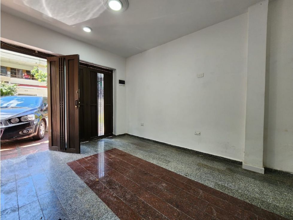 Casa en venta Antioquia Medellín San Bernardo 130 m2 Habitaciones 3 Baños 2 Garajes 2 Precio $515000000