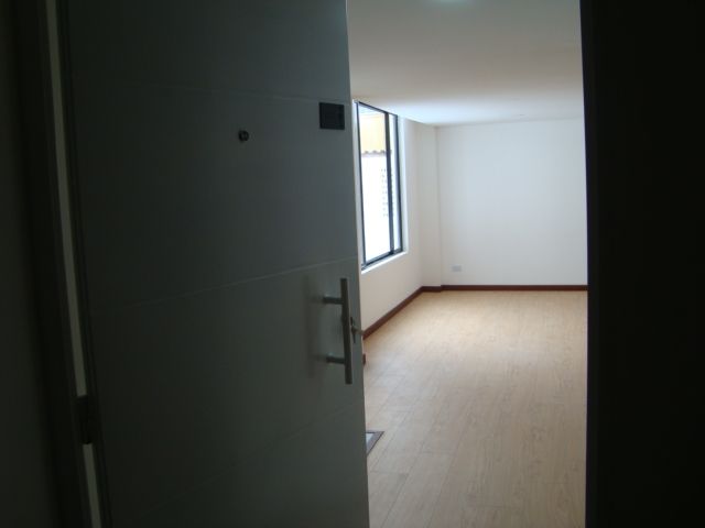 Apartamento en arriendo Cundinamarca Bogotá Sociego 74 m2 Habitaciones 3 Baños 2 Garajes 1 Precio $2466000