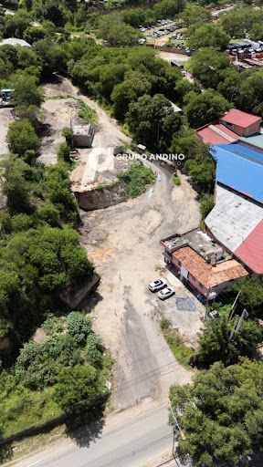 Lote en arriendo o venta Santander Girón Rincon De Girón 8435 m2 Habitaciones 0 Baños 1 Garajes 4 Precio venta $6748000000 Precio arriendo $20000000