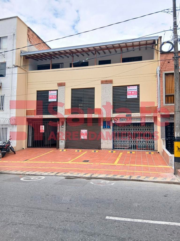 Casa en arriendo Antioquia Medellín Bolivariana 340 m2 Habitaciones 6 Baños 4 Garajes 4 Precio $10000000