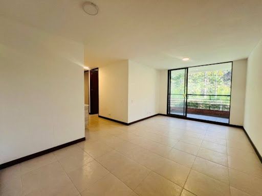 Apartamento en arriendo Antioquia Medellín El Poblado 93 m2 Habitaciones 3 Baños 2 Garajes 3 Precio $4000000