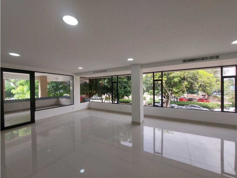 Local en venta Atlántico Barranquilla El Prado 124 m2 Habitaciones 0 Baños 2 Garajes 2 Precio $520000000