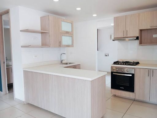 Apartamento en venta Antioquia Sabaneta La Florida 98 m2 Habitaciones 2 Baños 3 Garajes 2 Precio $700000000