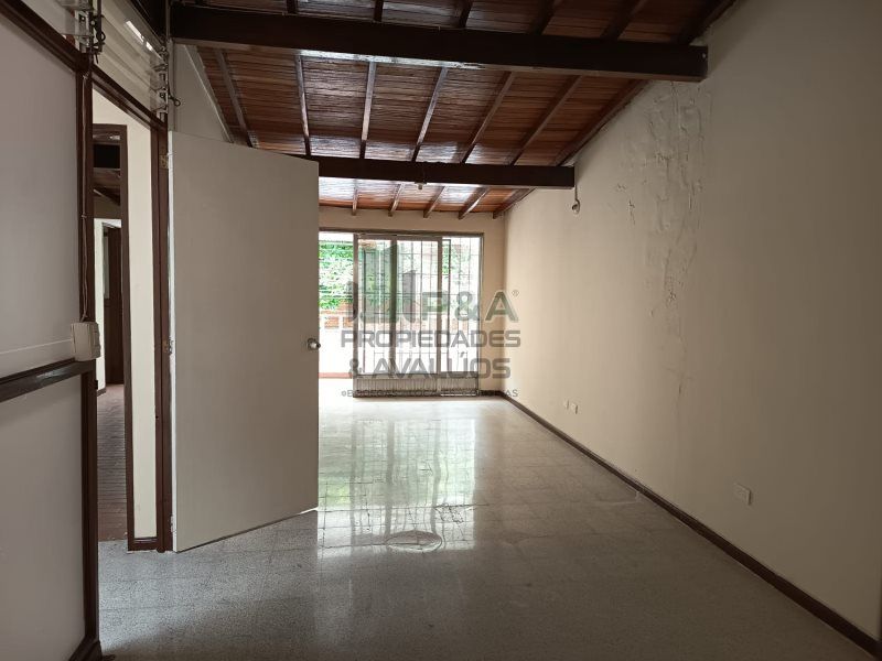 Casa en arriendo Antioquia Medellín Suramericana 160 m2 Habitaciones 5 Baños 4 Garajes 0 Precio $4200000
