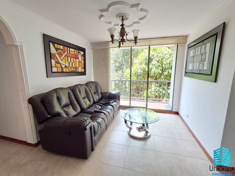 Apartamento en venta Antioquia Envigado Zona Centro 76 m2 Habitaciones 3 Baños 2 Garajes 1 Precio $530000000