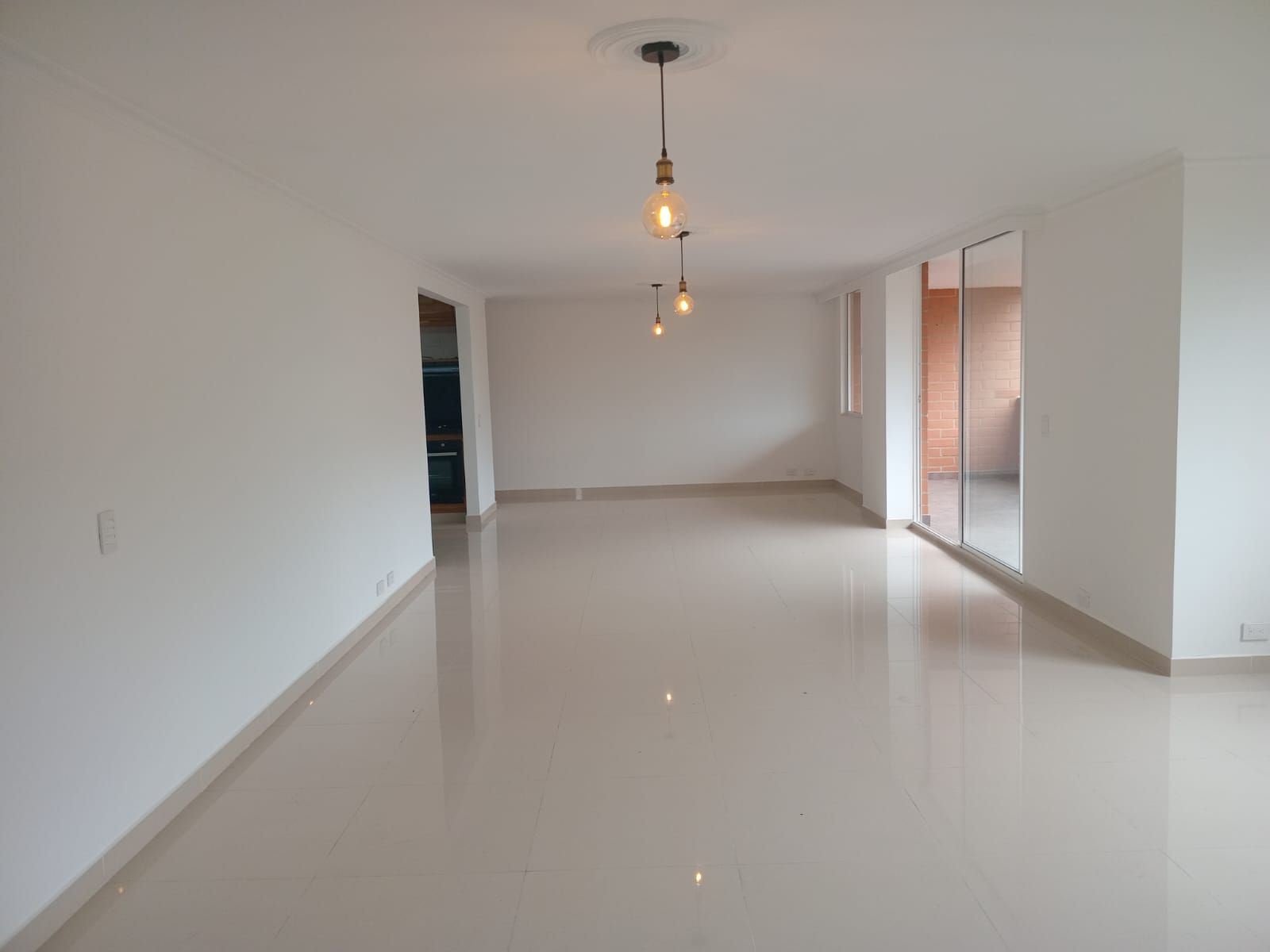 Apartamento en venta Antioquia Envigado Las Brujas 300 m2 Habitaciones 4 Baños 4 Garajes 1 Precio $1950000000
