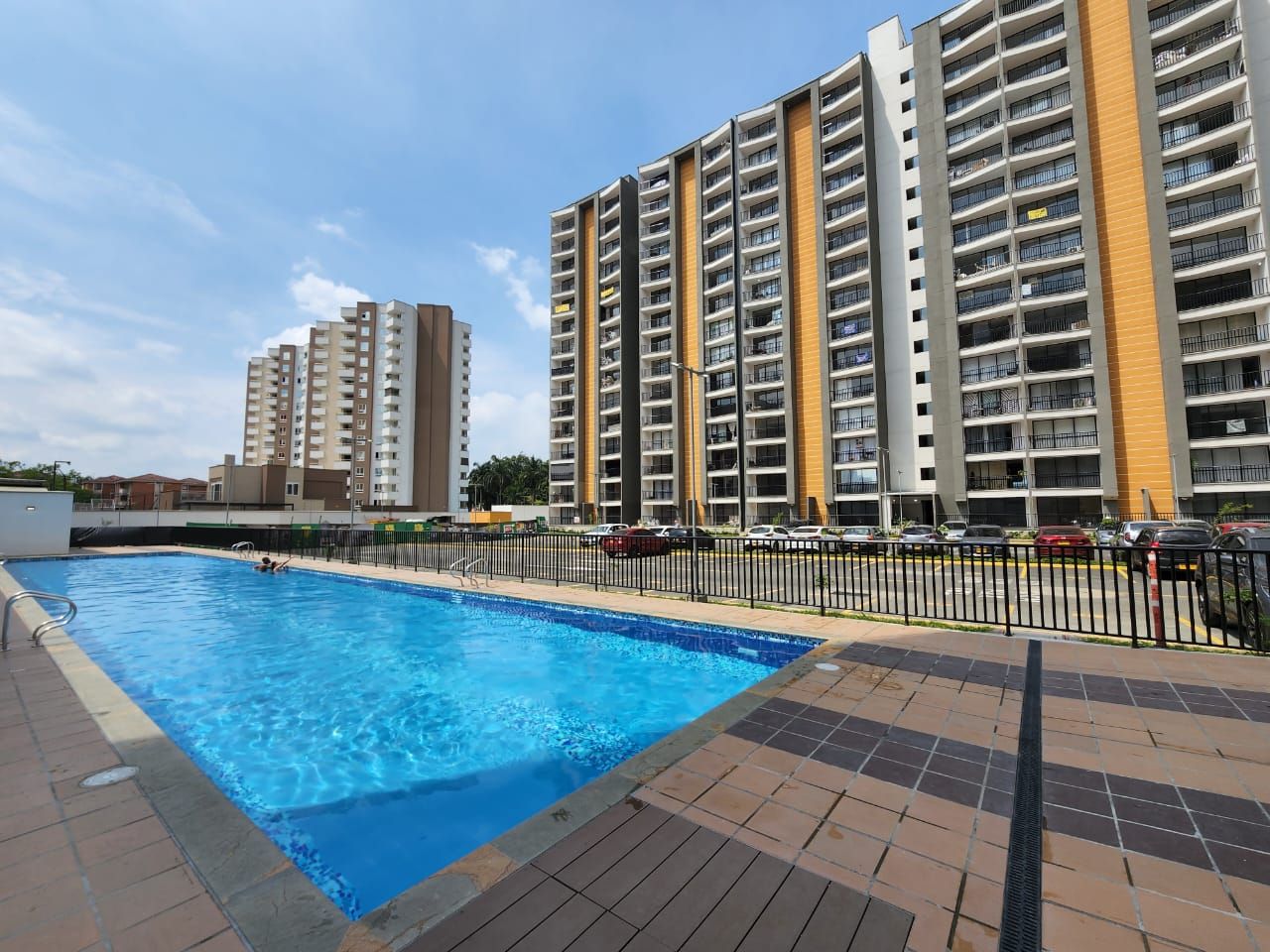 Apartaestudio en arriendo Valle Del Cauca Cali La Flora 33 m2 Habitaciones 1 Baños 1 Garajes 0 Precio $2600000