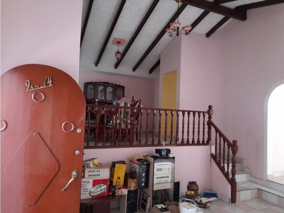 Casa en venta Valle Del Cauca Cali El Bosque 250 m2 Habitaciones 5 Baños 4 Garajes 2 Precio $640000000