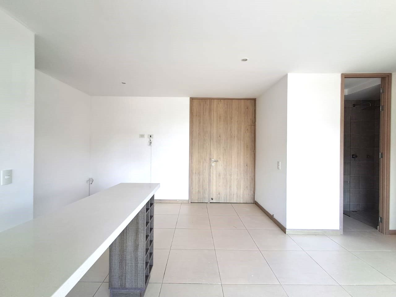 Apartamento en arriendo Antioquia Rionegro El Porvenir 66 m2 Habitaciones 2 Baños 2 Garajes 1 Precio $2400000