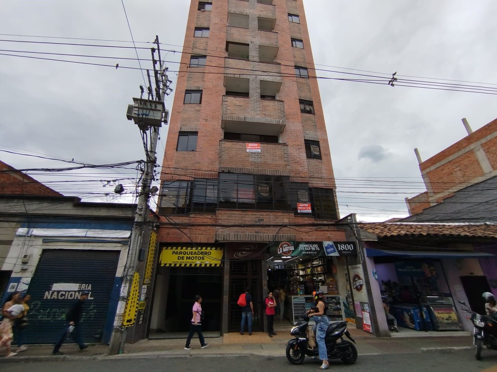 Local en arriendo Antioquia Bello Andalucía 450 m2 Habitaciones 0 Baños 0 Garajes 0 Precio $10500000