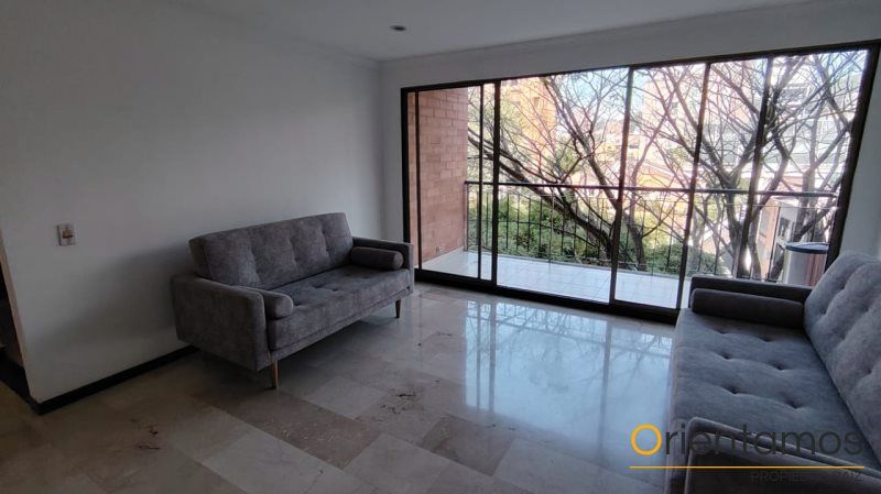 Oficina en arriendo Antioquia Medellín Patio Bonito 130 m2 Habitaciones 0 Baños 5 Garajes 2 Precio $9200000