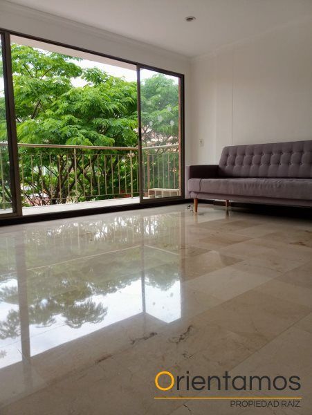 Oficina en arriendo Antioquia Medellín Patio Bonito 130 m2 Habitaciones 0 Baños 5 Garajes 2 Precio $9200000
