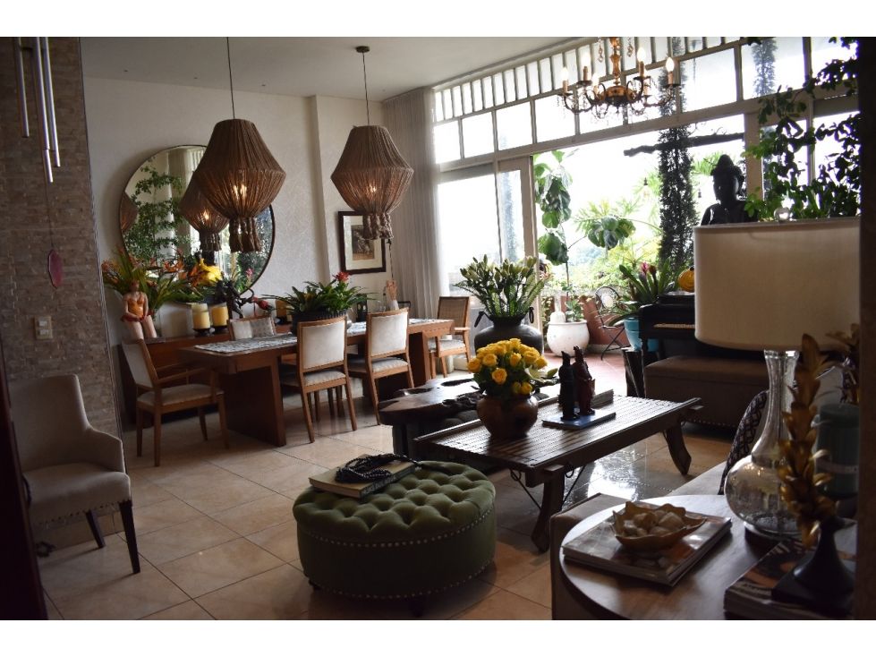 Apartamento en venta Valle Del Cauca Cali Granada 180 m2 Habitaciones 3 Baños 3 Garajes 0 Precio $620000000