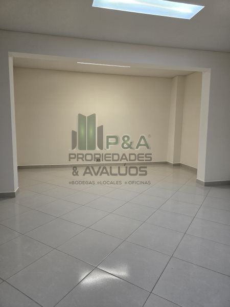 Local en arriendo Antioquia Medellín San Bernardo 42 m2 Habitaciones 0 Baños 1 Garajes 0 Precio $2500000