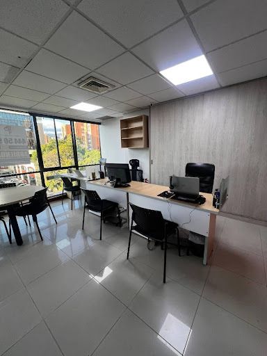 Oficina en arriendo Antioquia Medellín Urbanizacion Bosques De La Aguacata 30 m2 Habitaciones 0 Baños 0 Garajes 0 Precio $3700000
