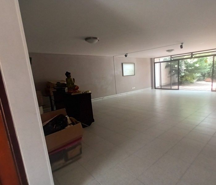 Casa en venta Valle Del Cauca Cali San Vicente 300 m2 Habitaciones 5 Baños 4 Garajes 2 Precio $700000000