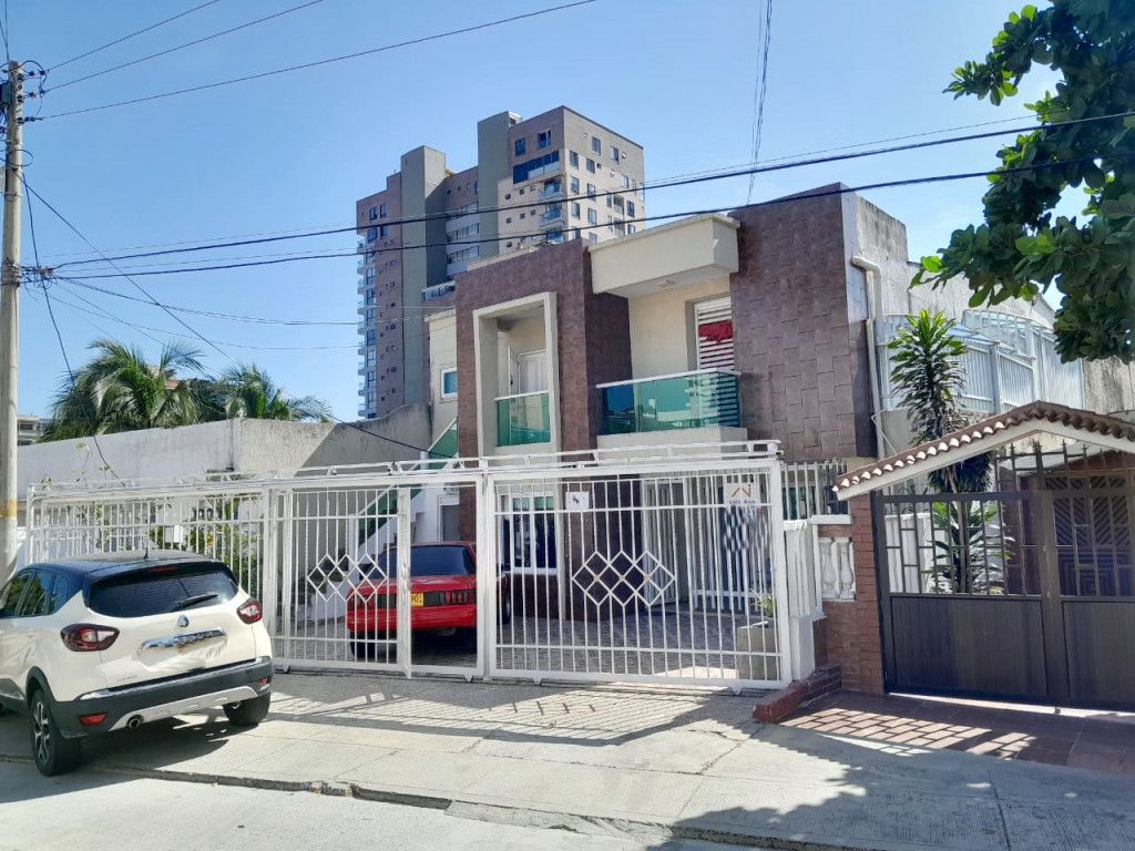 Casa en venta Atlántico Barranquilla Los Jobos 270 m2 Habitaciones 9 Baños 7 Garajes 0 Precio $700000000