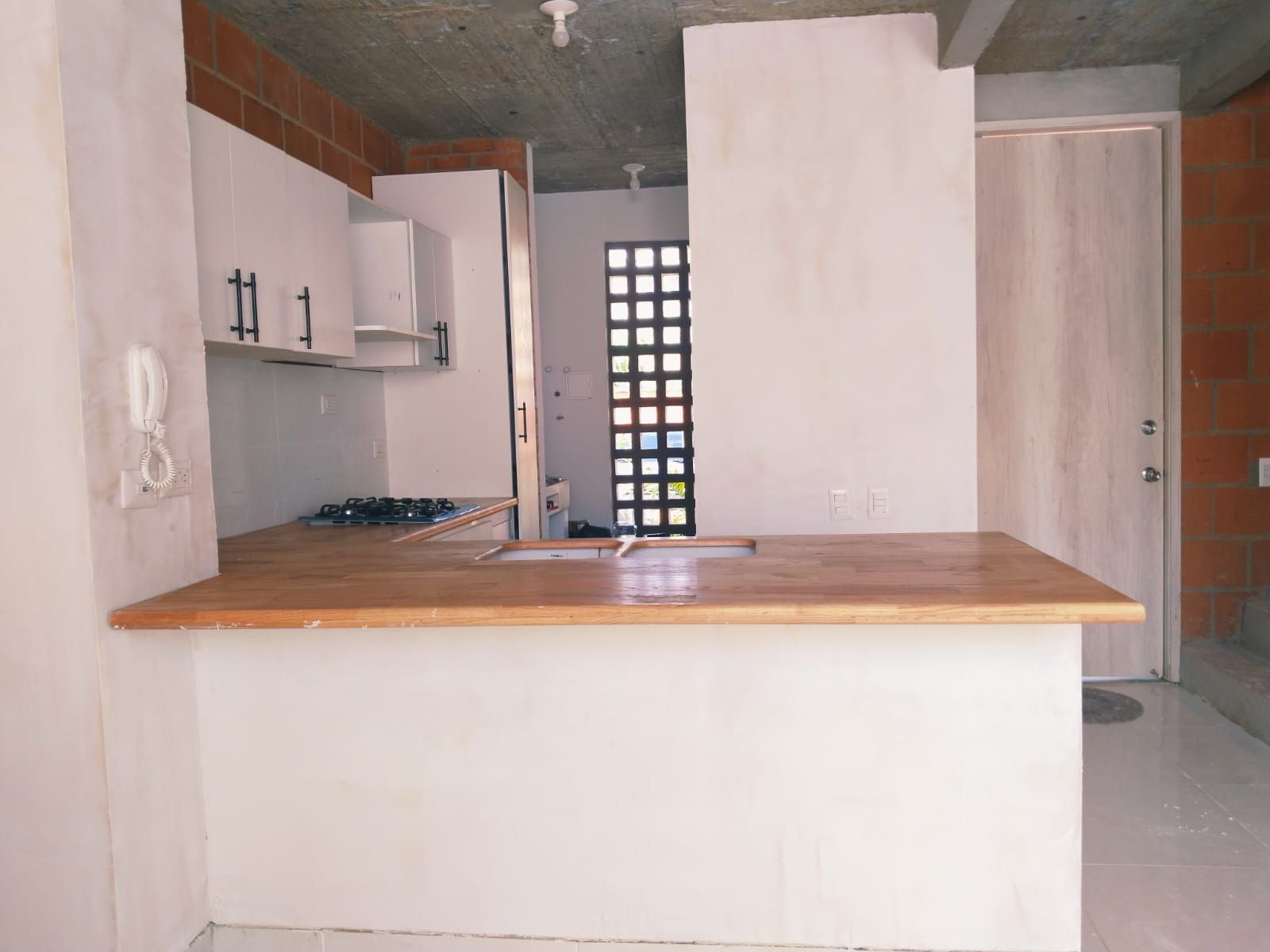 Casa en venta Valle Del Cauca Jamundí Cn Almendros Del Castillo 95 m2 Habitaciones 3 Baños 3 Garajes 4 Precio $390000000