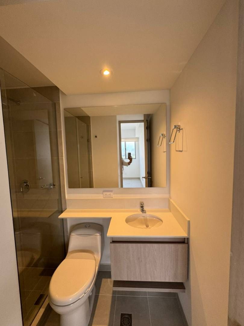 Apartamento en arriendo Antioquia Envigado Sabaneta Real 71 m2 Habitaciones 2 Baños 2 Garajes 1 Precio $3500000