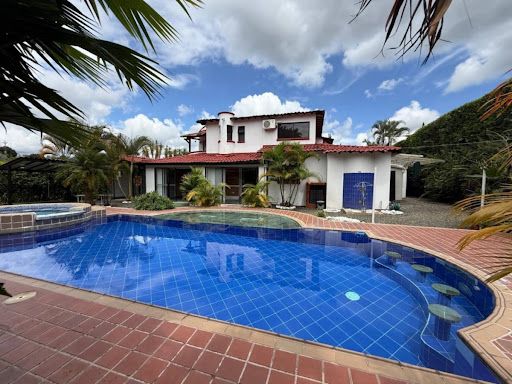 Casa en venta Risaralda Pereira Pereira 290 m2 Habitaciones 3 Baños 2 Garajes 1 Precio $1300000000