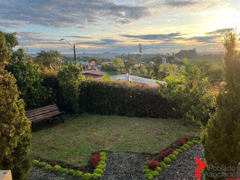 Casa en arriendo Antioquia Peñol Peñol 110 m2 Habitaciones 3 Baños 3 Garajes 0 Precio $2000000