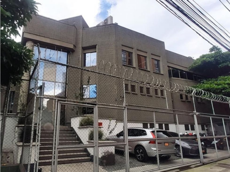 Bodega en venta Antioquia Sabaneta Manuel Restrepo 3197 m2 Habitaciones 0 Baños 3 Garajes 3 Precio $15500000000