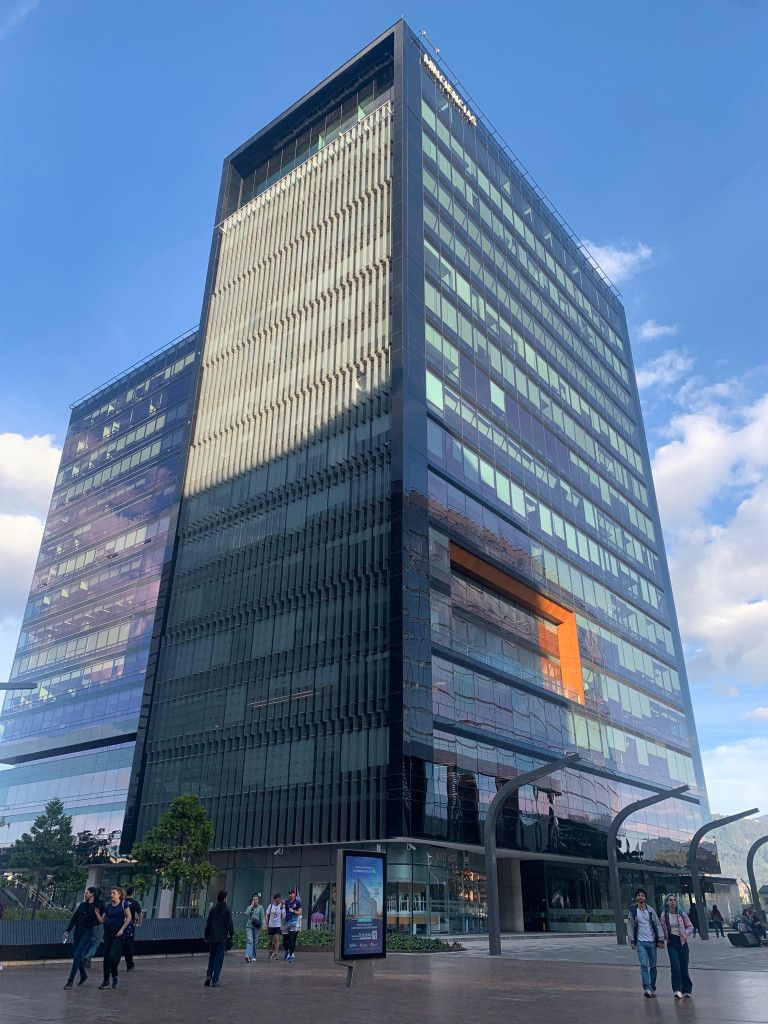 Oficina en arriendo Cundinamarca Bogotá Ciudad Salitre Nor-oriental 145 m2 Habitaciones 0 Baños 0 Garajes 2 Precio $14660436