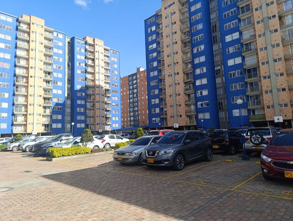 Apartamento en venta Cundinamarca Bogotá Ub Castilla Real 48 m2 Habitaciones 3 Baños 2 Garajes 0 Precio $230000000