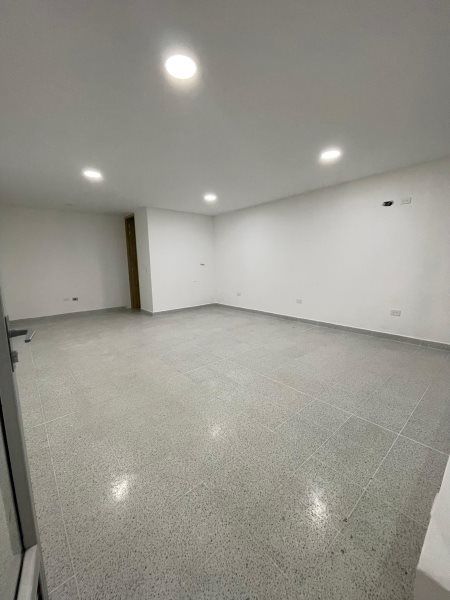 Local en venta Antioquia El Carmen De Viboral Centro 32 m2 Habitaciones 0 Baños 1 Garajes 0 Precio $230000000