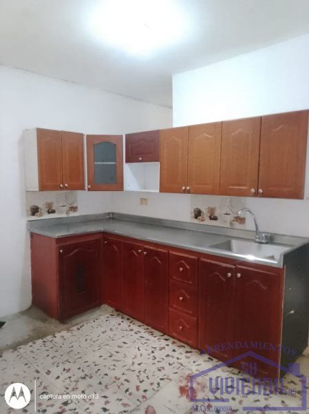 Casa en arriendo Antioquia Medellín La Salle 70 m2 Habitaciones 2 Baños 1 Garajes 0 Precio $1200000