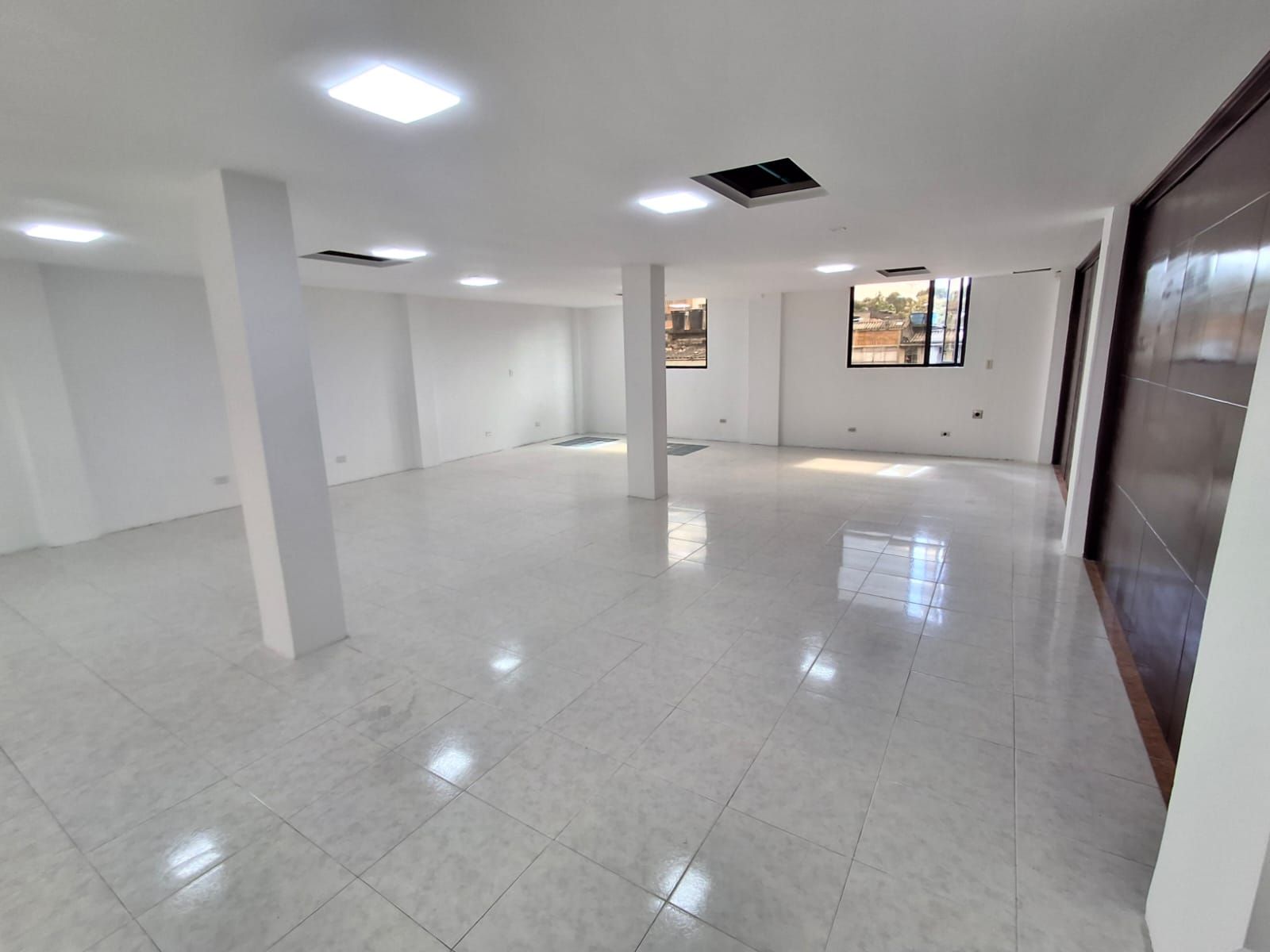Oficina en arriendo Cundinamarca Bogotá Centro Nariño 96 m2 Habitaciones 0 Baños 2 Garajes 0 Precio $3200000