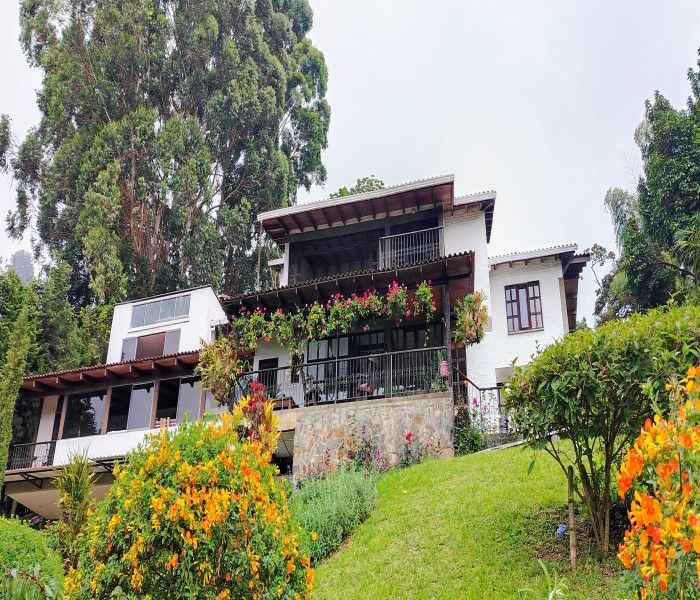 Casa en venta Valle Del Cauca Yumbo Yumbo 680 m2 Habitaciones 8 Baños 6 Garajes 10 Precio $2500000000