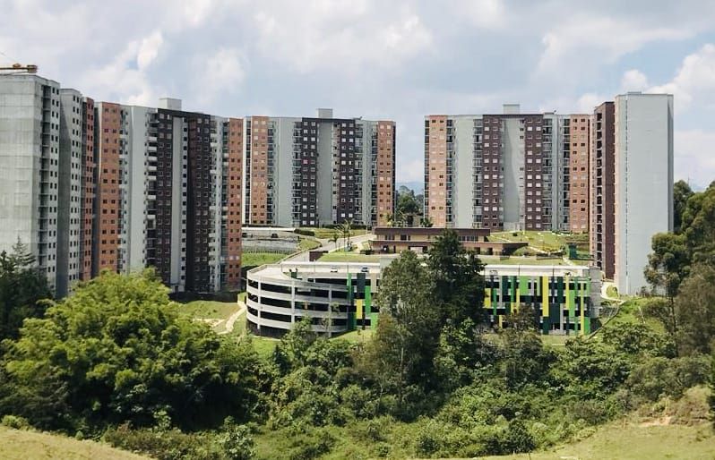 Apartamento en arriendo o venta Antioquia Rionegro Ub Pietra Santa Et Iv 93 m2 Habitaciones 2 Baños 2 Garajes 1 Precio venta $570000000 Precio arriendo $2830000