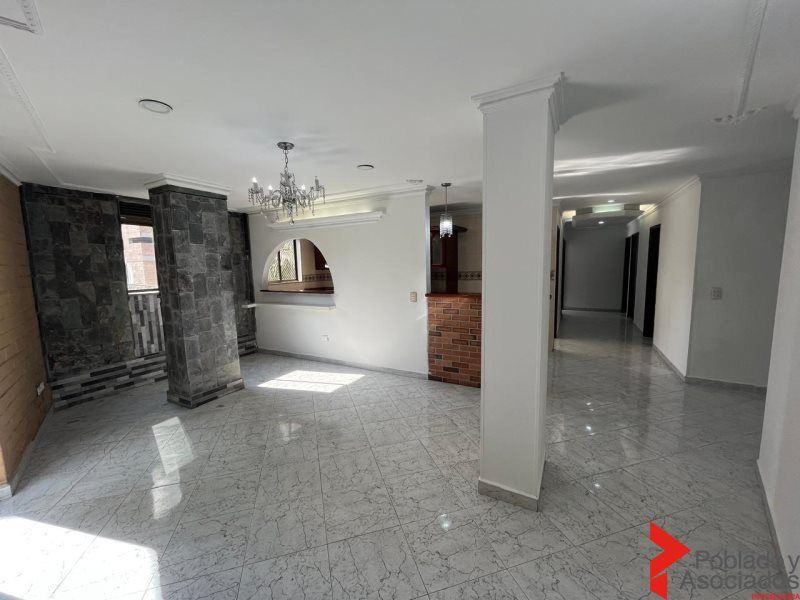 Apartamento en arriendo Antioquia Envigado El Dorado 140 m2 Habitaciones 4 Baños 3 Garajes 0 Precio $2800000